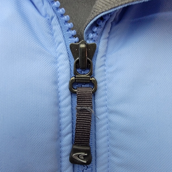 Salomon woman's ski jacket size small petite  light blue. In immaculate cond. - Picture 9 of 13